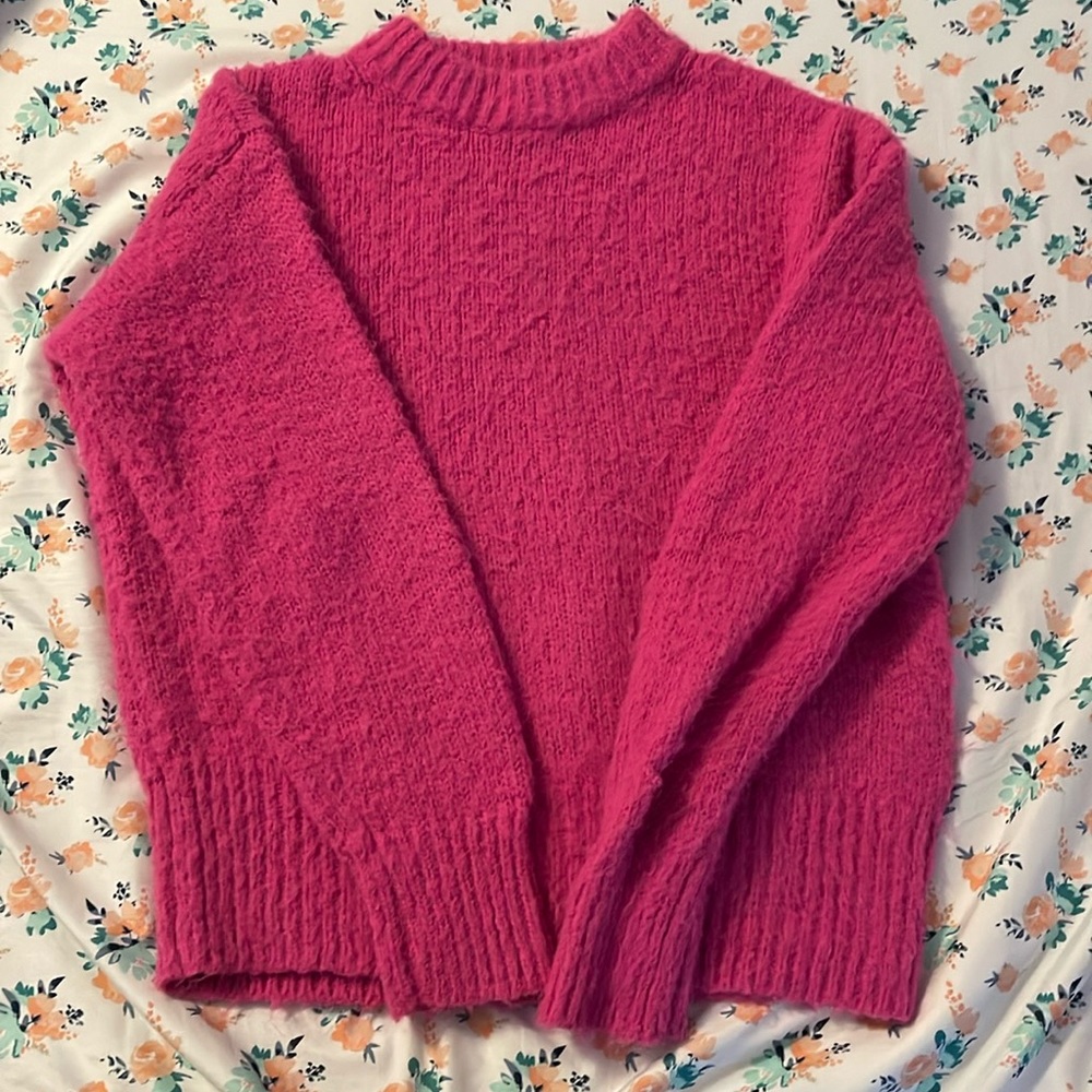 NWOT Pink sweater